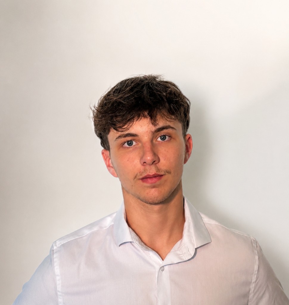 Portrait de Léo Fumet, développeur web freelance